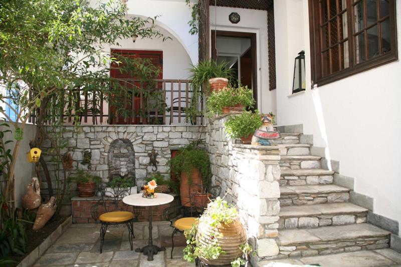 Hotel Mato Skiathos Town Exterior photo